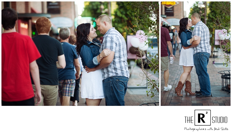 mill avenue engagement session