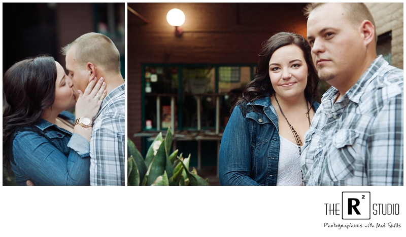 mill avenue engagement session